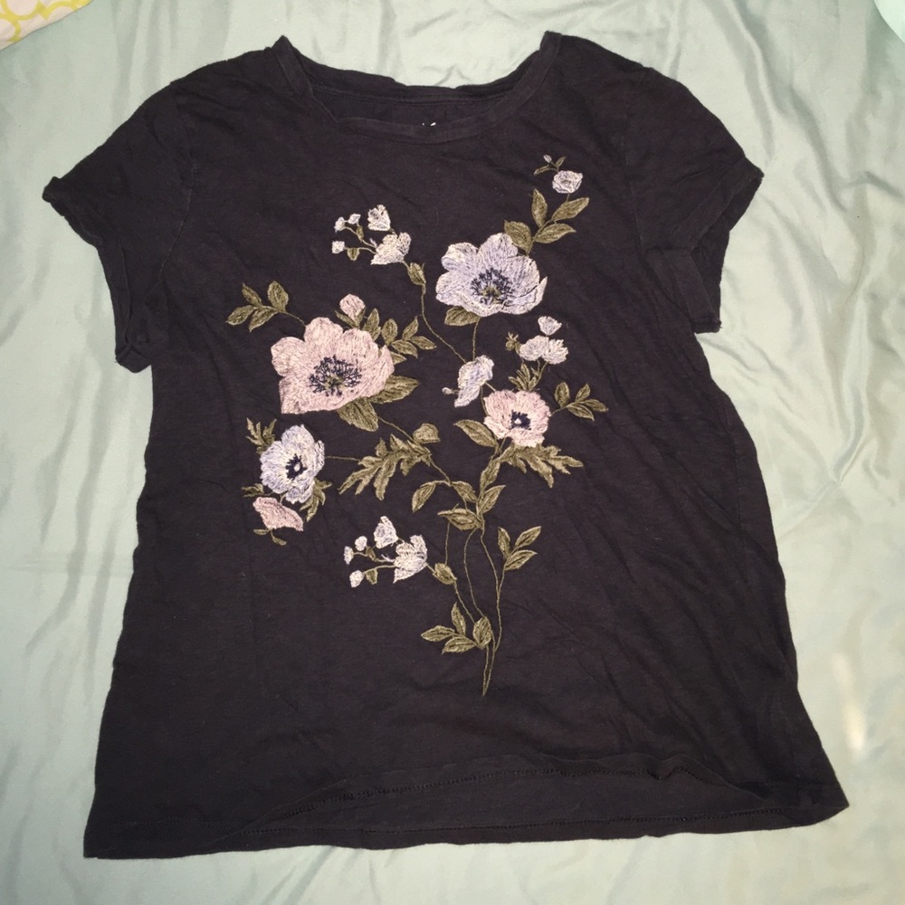 American Eagle Embroidered Flower T-Shirt Blue